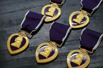 5 kom./lot Vojna medalja za Vojne reda Magenta Srca SAD - Slika 1  